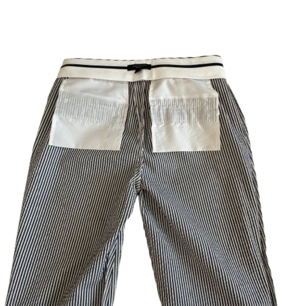 Ann Taylor Women' 6 Devin Fit Blue & White Striped Seersucker Cotton Capri Pants - Picture 8 of 13